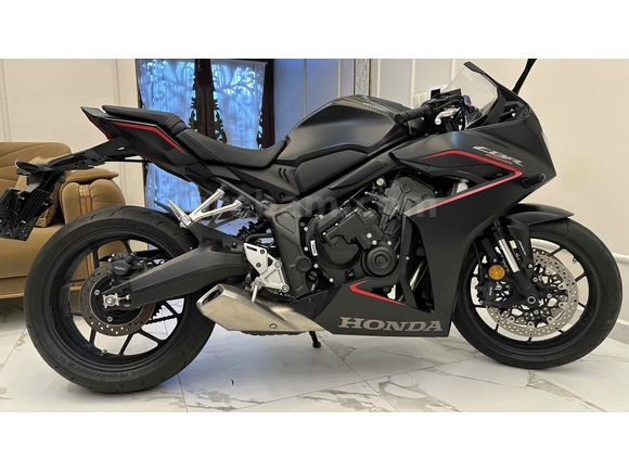 Sahibinden 2025 çıkışlı Honda CBR 650 R 