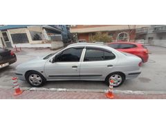Sahibinden Renault Megane 1.6 RXT 2001 Model 