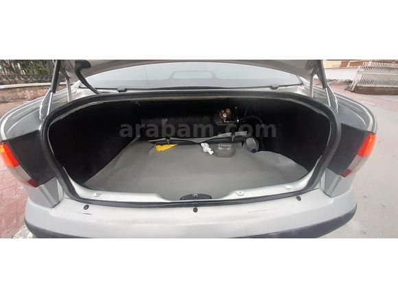 Sahibinden Renault Megane 1.6 RXT 2001 Model 