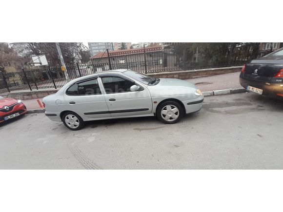 Sahibinden Renault Megane 1.6 RXT 2001 Model 