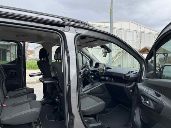 2022  RİFTER ALLURE 82.500 KM
BOYASIZ DEĞİŞENSİZ TRAMERSİZ 