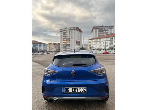 Memurdan Renault Clio 1.0 TCe Techno Esprit Alpine 2023 Model 