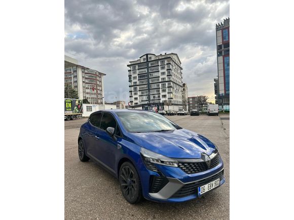 Memurdan Renault Clio 1.0 TCe Techno Esprit Alpine 2023 Model 