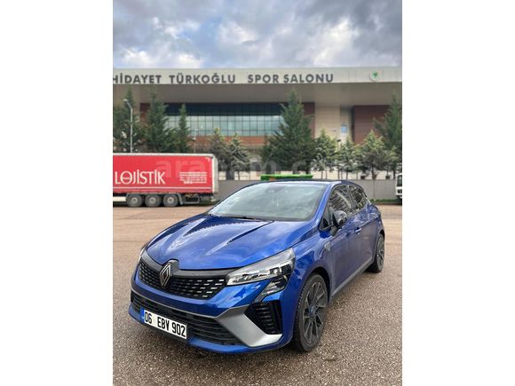 Memurdan Renault Clio 1.0 TCe Techno Esprit Alpine 2023 Model 