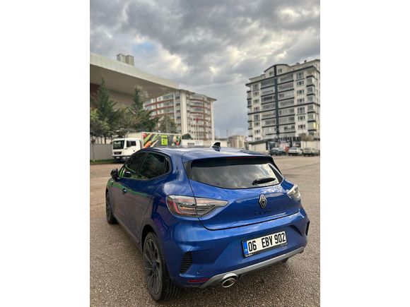 Memurdan Renault Clio 1.0 TCe Techno Esprit Alpine 2023 Model 