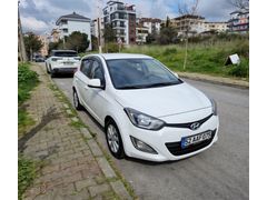 Sahibinden Hyundai i20 1.4 CRDi Sense 2014 Model