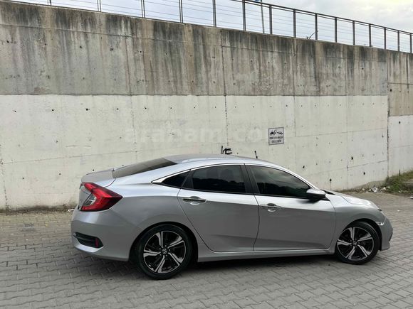 Sahibinden Honda Civic 1.5 i-VTEC Executive Plus 2019 Model 