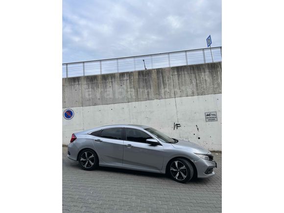 Sahibinden Honda Civic 1.5 i-VTEC Executive Plus 2019 Model 