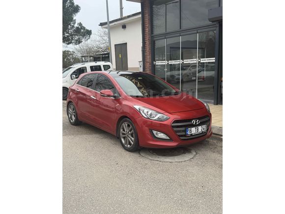 Galeriden Hyundai i30 1.6 GDi Elite 2015 Model Bursa