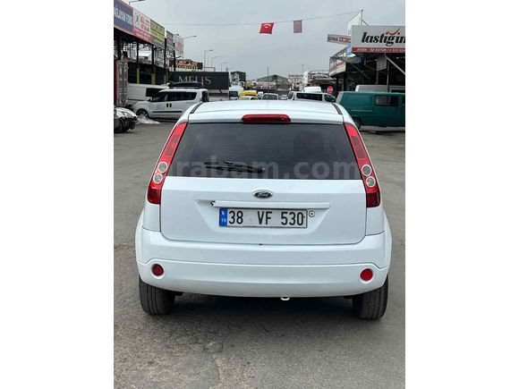 Fiesta 2008 model sıfır motor yapılı