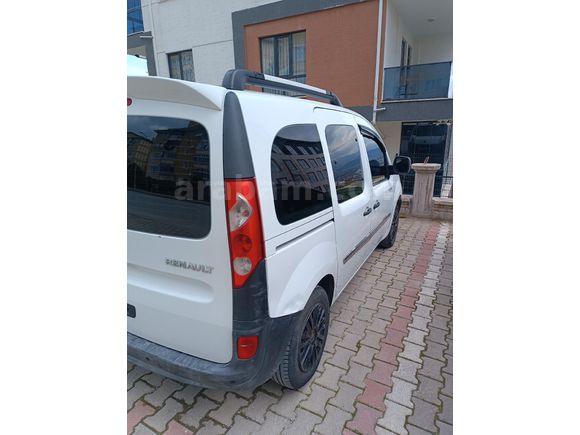 Sahibinden Renault Kangoo Multix 1.5 dCi Expression 2010 Model  322000 km Beyaz