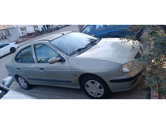 Sahibinden Renault Megane 1.4 RTA 2001 Model