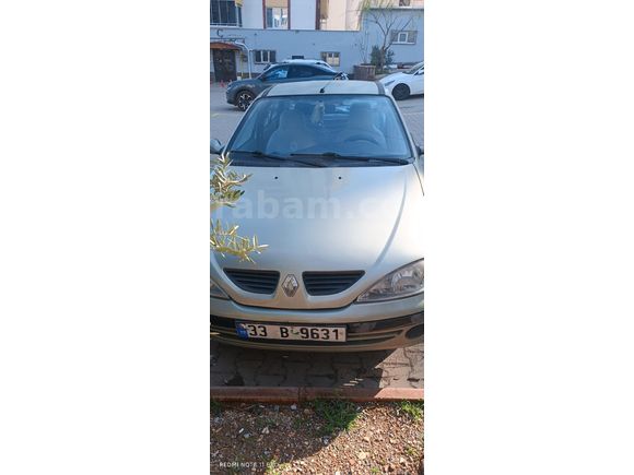 Sahibinden Renault Megane 1.4 RTA 2001 Model