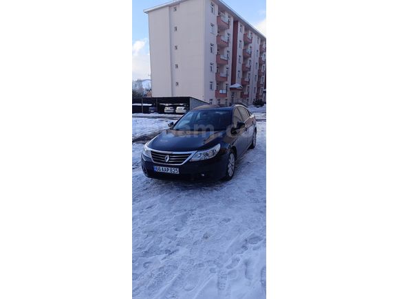 Sahibinden Renault Latitude 2.0 dCi Executive 2011 Model  303.400 km Siyah