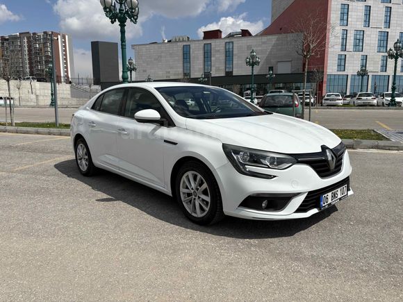 Sahibinden Renault Megane 1.5 dCi Touch 2019 Model 