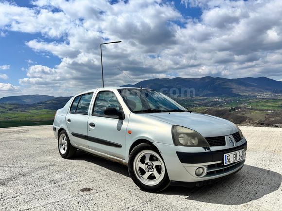 Sahibinden Renault Clio 1.4 Expression 2003 Model