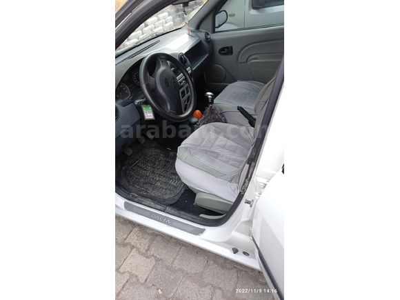 Sahibinden Dacia Logan 1.6 Laureate 2005 Model