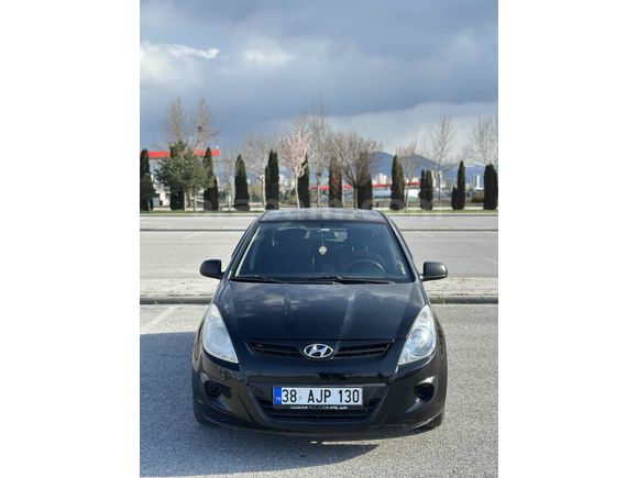 Sahibinden Hyundai i20 1.2 MPI Team 2009 Model