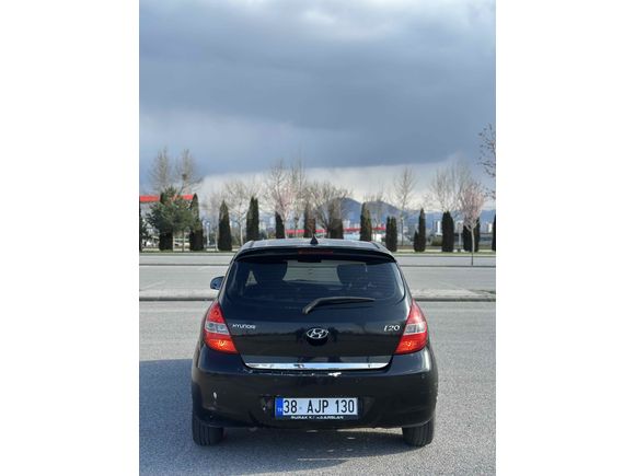 Sahibinden Hyundai i20 1.2 MPI Team 2009 Model
