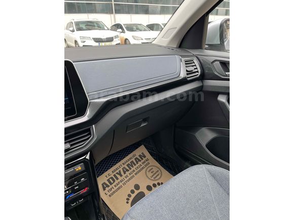 Sahibinden Volkswagen T-Cross 1.0 TSI Style 2025 Model 