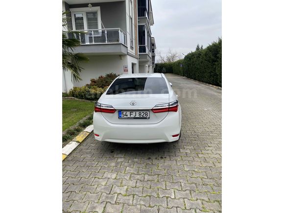 Sahibinden Toyota Corolla 1.6 Advance 2017 boyasız-değişensiz