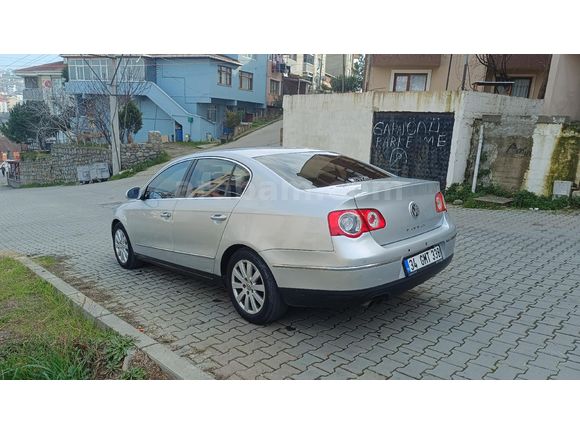 VW-PASSAT 2.0 FSİ-OTOMATİK-DEĞİŞENSİZ-2005-215.000 KM-MEMURDAN
