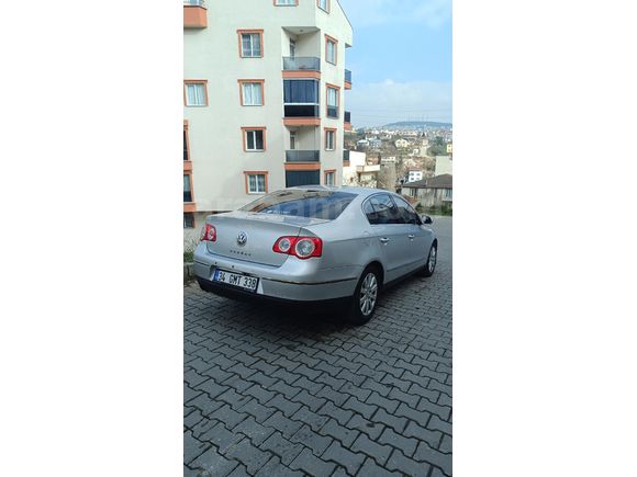VW-PASSAT 2.0 FSİ-OTOMATİK-DEĞİŞENSİZ-2005-215.000 KM-MEMURDAN