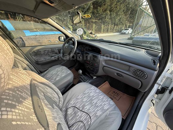 Sahibinden Renault Megane 1.6 RTA 2000 Model 