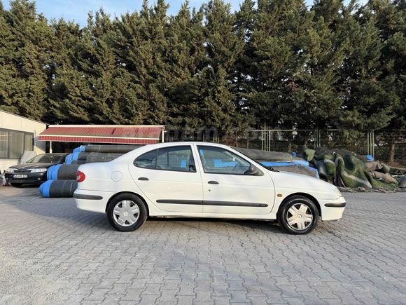 Sahibinden Renault Megane 1.6 RTA 2000 Model 