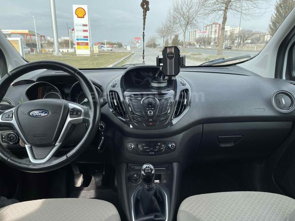 77 binde JB8 Otomobil ruhsatlı 1.6 Titanyum 95 hp   
