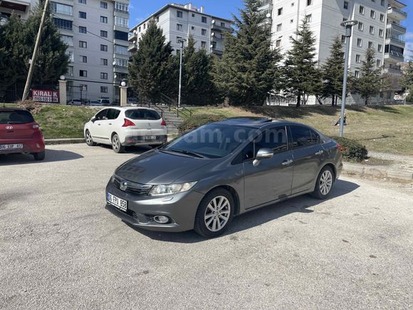 Sahibinden Honda Civic 1.6i VTEC Eco Elegance 2012 Model 