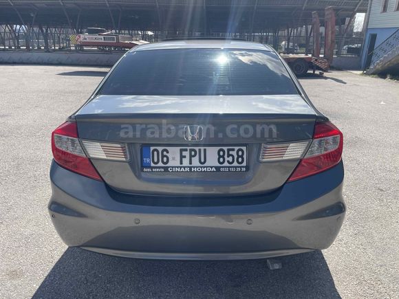 Sahibinden Honda Civic 1.6i VTEC Eco Elegance 2012 Model 