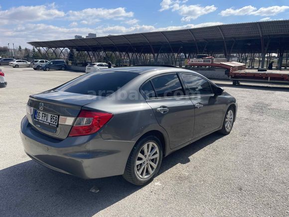 Sahibinden Honda Civic 1.6i VTEC Eco Elegance 2012 Model 