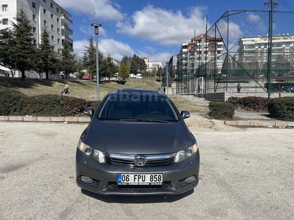 Sahibinden Honda Civic 1.6i VTEC Eco Elegance 2012 Model 