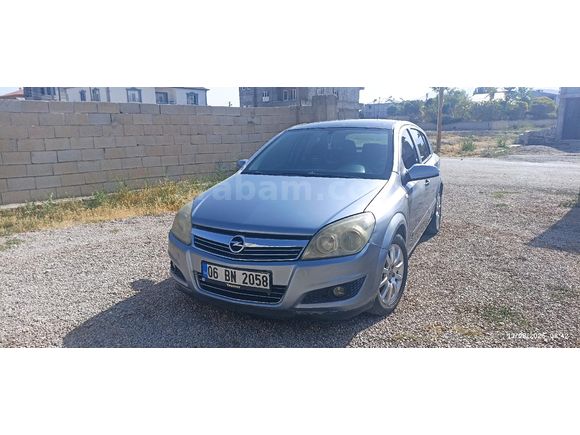 Sahibinden Opel Astra Tüm ağır bakımları yapılmış 1.6 Enjoy 2008 Model  370.000 km Gri
