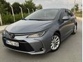 2022 model Toyota Corolla 1.5 Dream km 44 bin servis bakımlıdır