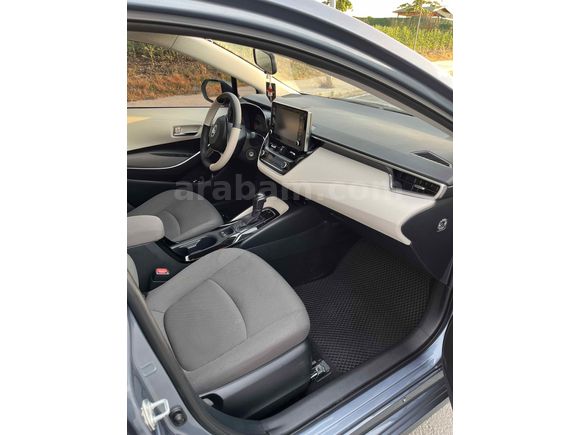 2022 model Toyota Corolla 1.5 Dream km 44 bin servis bakımlıdır