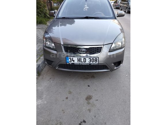 Sahibinden Kia Rio 1.5 CRDi EX Comfort 2010 Model  250.000 km Şampanya
