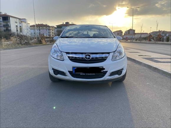 Sahibinden Opel Corsa 1.3 CDTI Essentia 2011 Model  260.000 km Beyaz