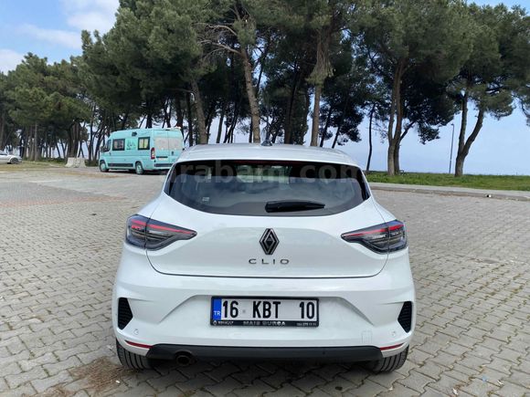 Sahibinden Renault Clio 1.0 TCe Evolution 2025 Model 