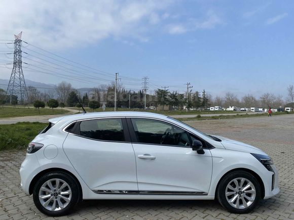 Sahibinden Renault Clio 1.0 TCe Evolution 2025 Model 