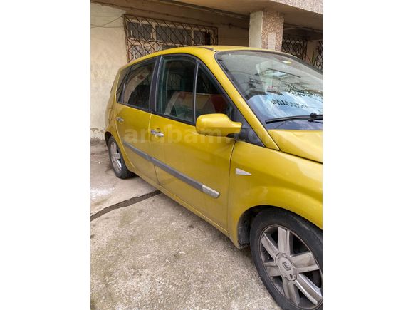 Sahibinden Renault Scenic 1.6 Dynamique 2004 Model