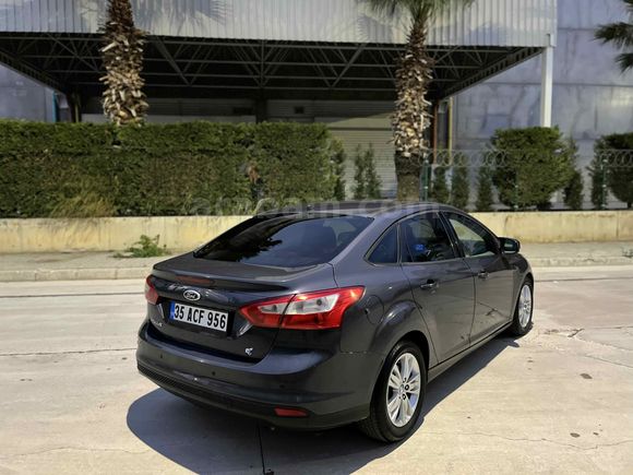 Sahibinden Ford Focus 1.6 Ti-VCT Style 2012 Model 