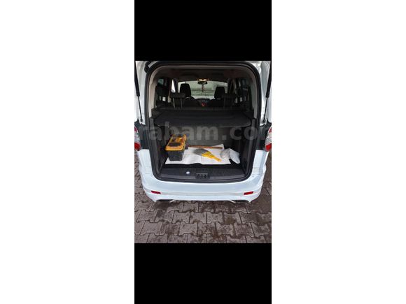 Sahibinden Ford Tourneo Courier 1.5 TDCi Trend 2017 Model
