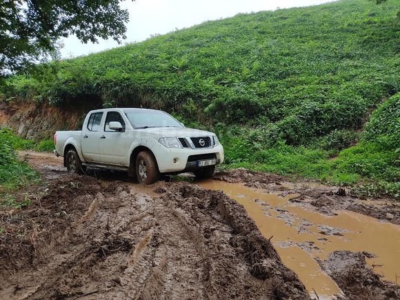 Sahibinden Nissan Navara 2.5 TDI 4x4 SE 2012 Model