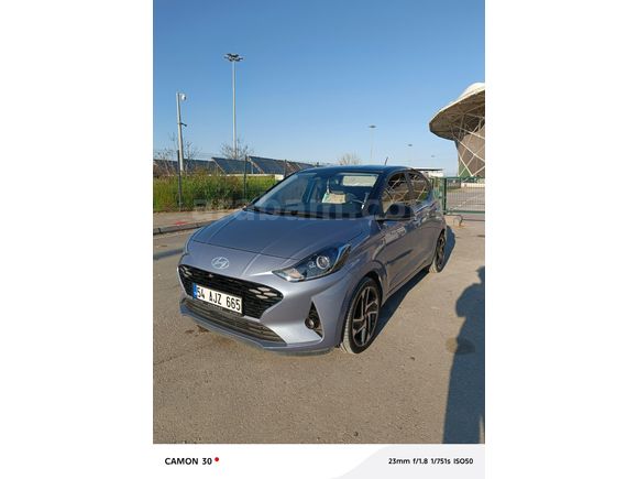 Sahibinden Hyundai i10 1.2 MPI Elite 2023 Model  13.000 km Mavi