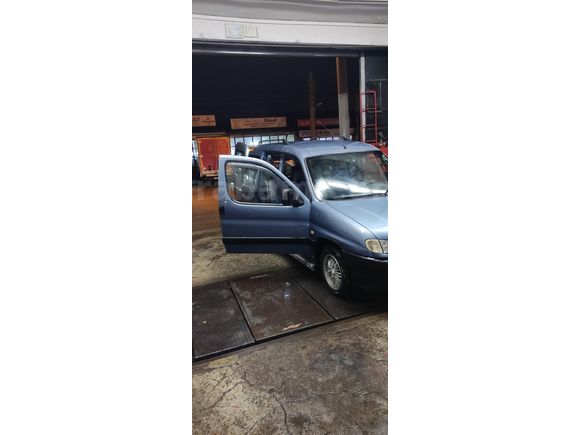 Sahibinden ACİL SATLIK Peugeot Partner 1.9 D Profil 2003 Model  290.000 km Mavi