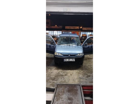 Sahibinden ACİL SATLIK Peugeot Partner 1.9 D Profil 2003 Model  290.000 km Mavi