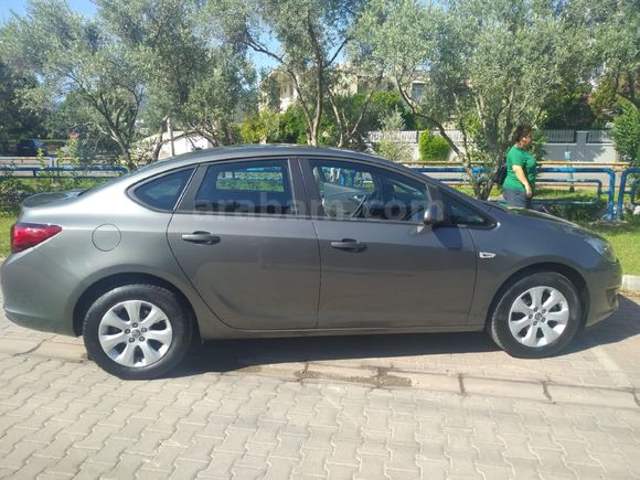 Sahibinden Opel Astra 1.4 T Edition Plus 2019 Model  43.500 km Füme