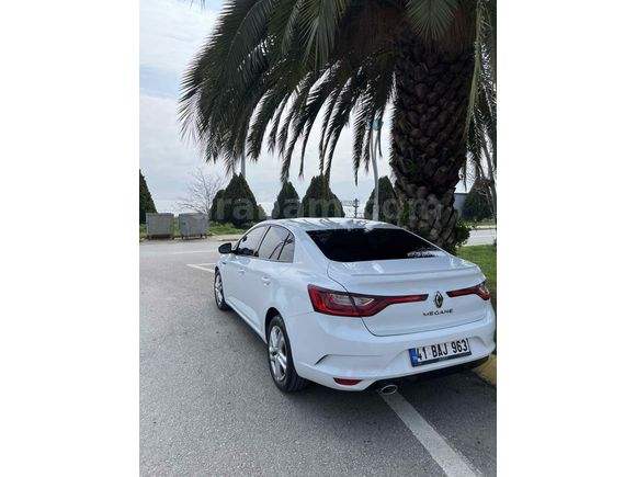 Sahibinden Renault Megane 1.3 TCe Joy 2020 Model 